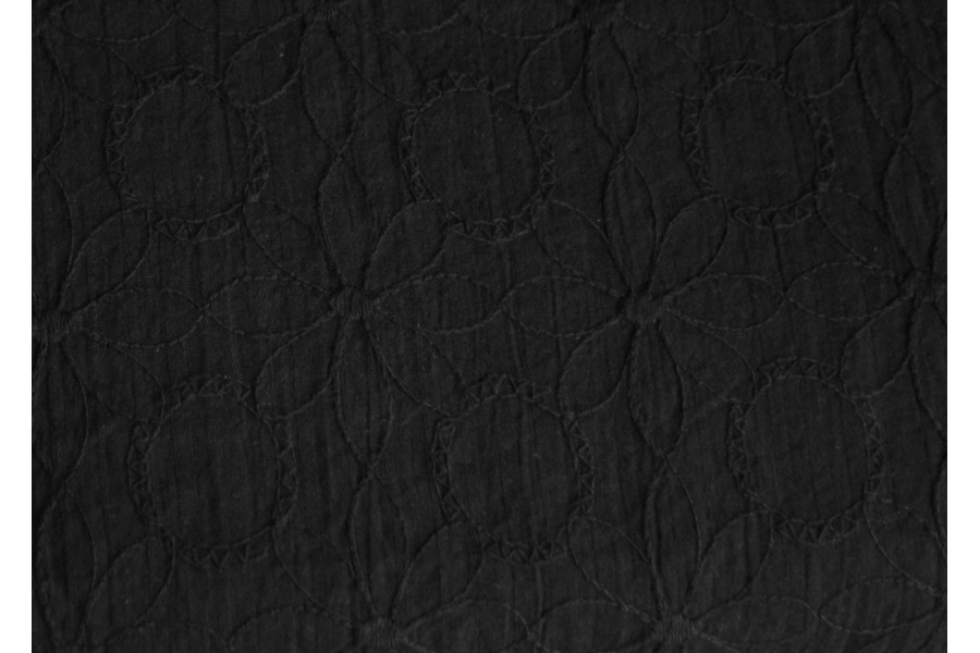 10cm BW-Popeline schwarz, gestreift, mit Blumenstickerei   (Grundpreis € 15,00/m)